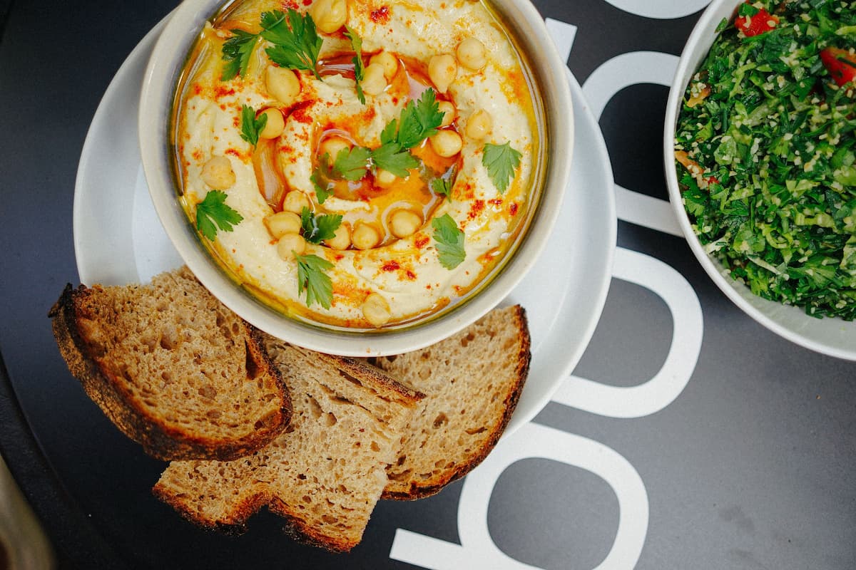 Lighter Homemade Hummus: Easy Recipe and Nutrition Facts