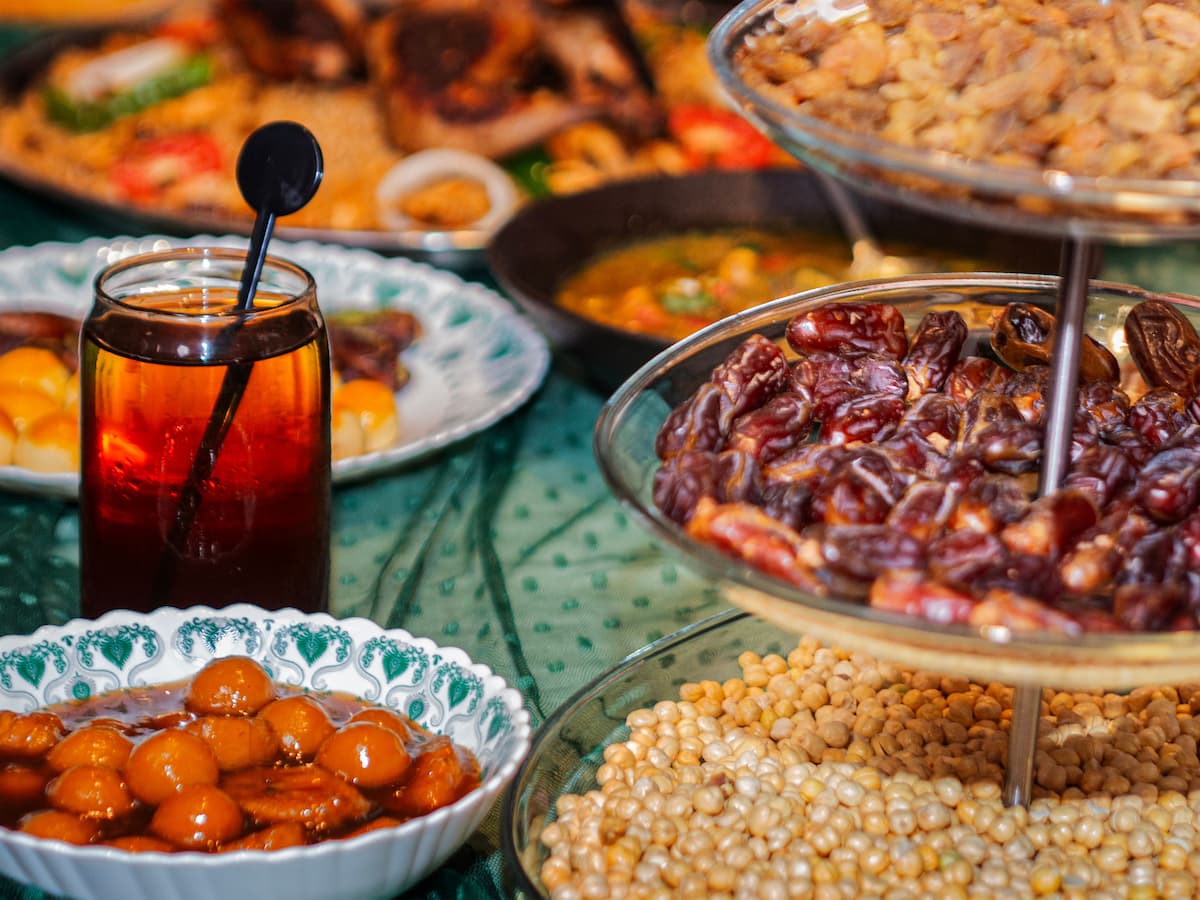 Healthy Eating During Ramadan: A Practical Guide to Suhoor and Iftar